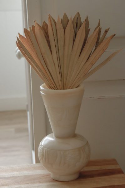 Vase en albâtre