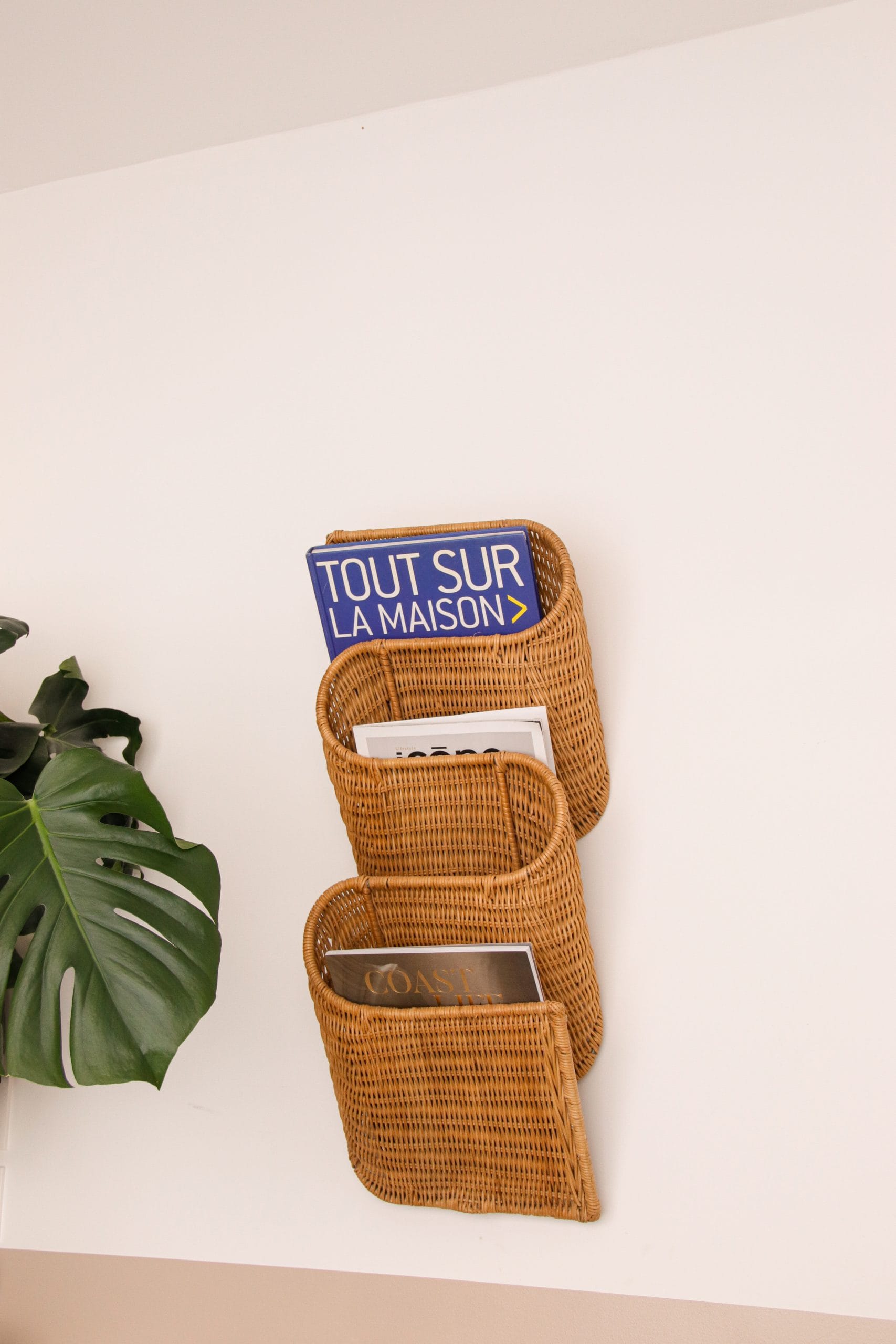 Porte-revues mural en osier tressé ondulé Karl Malmvall années 90 – Image 10