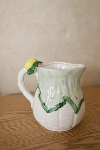 Pichet en porcelaine fine à décor citron
