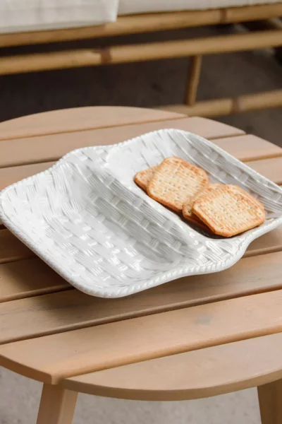 Petit plateau de service effet panier tressé
