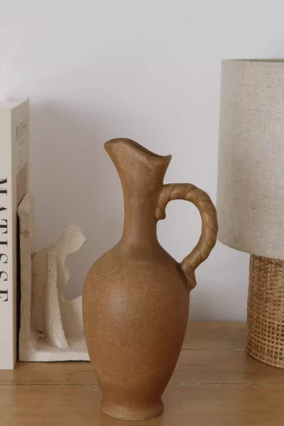 Pichet en grès anse torsadée