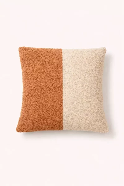 Coussin bouclette bicolore beige et blanc 45x45